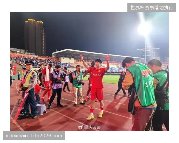 19岁门将姚浩洋赛季贡献31次扑救，成为升班马重庆铜梁龙高居积分榜次席的功臣